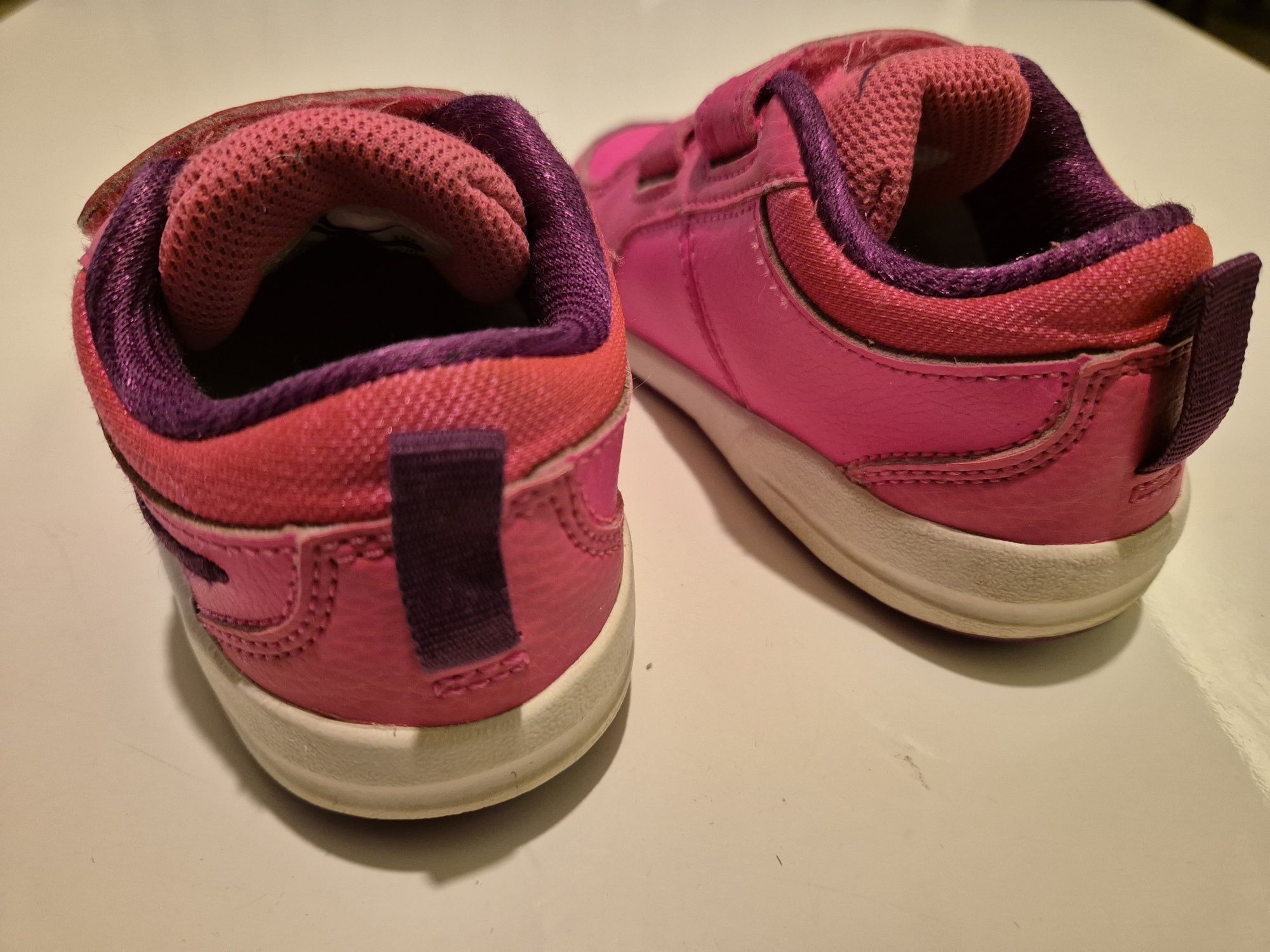 Buty dziecięce Nike różowe rozm. 23.5