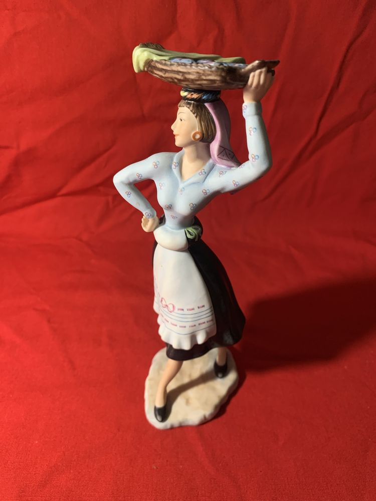 Figura Regional Vista Alegre Biscuit