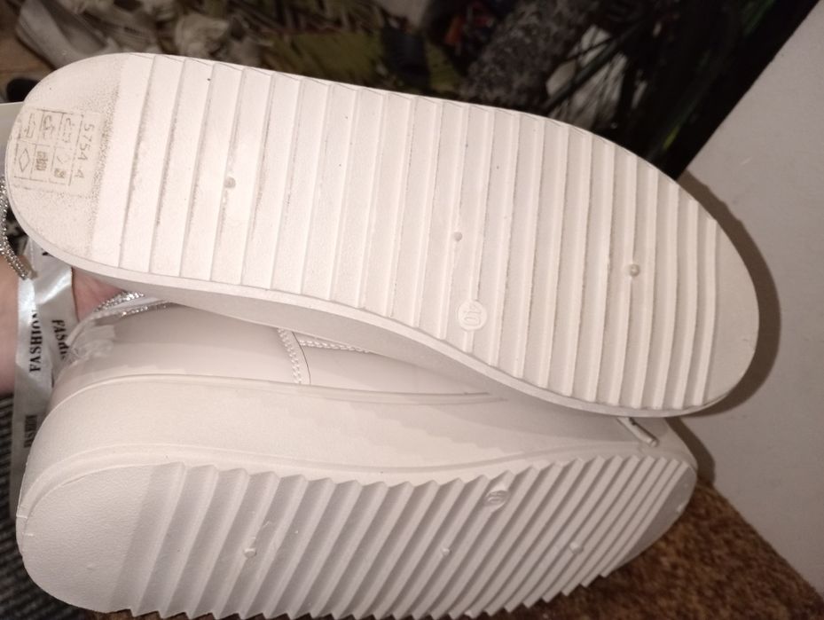 Сноубутси ,дутики .чоботи