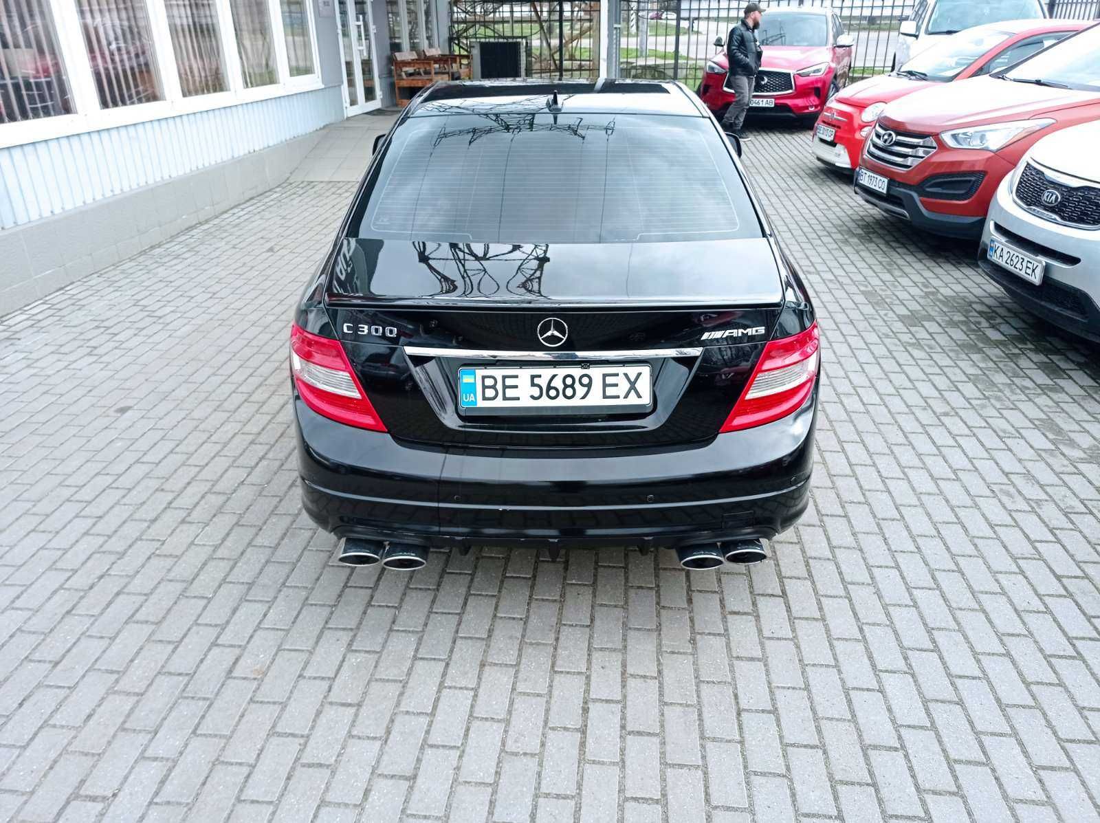 Mercedes-Benz C300 2008 року 3,0 л./бензин