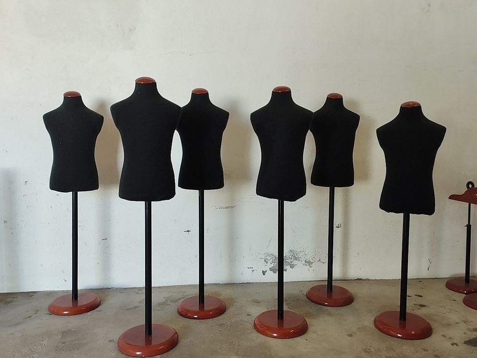 Manequins de roupa infantil