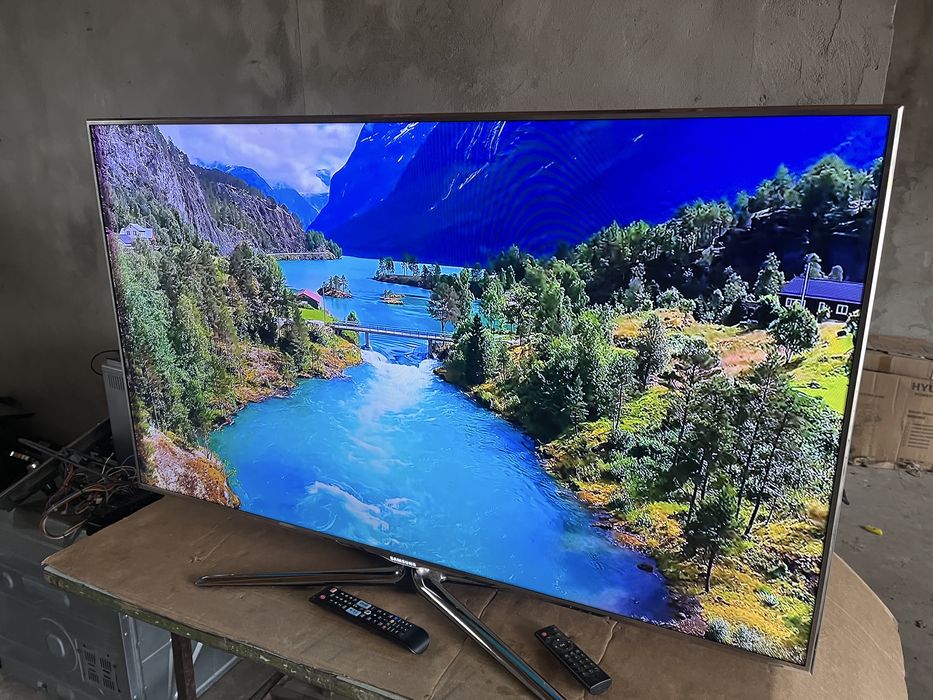 Телевізор Samsung 55 дюймів UE55D8090 Е нюанс по матриці