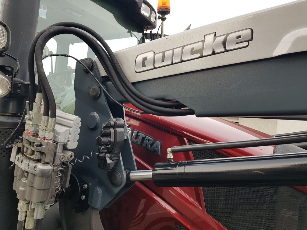 Ładowacz Quicke Q 56  Do Valtra N Jak Nowy