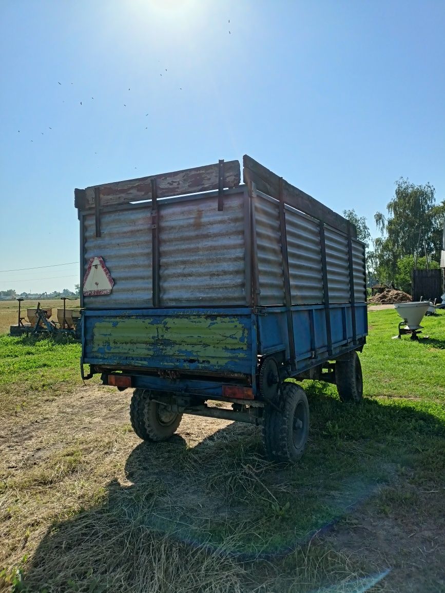 Rozrzutnik/przyczepa objętościowa