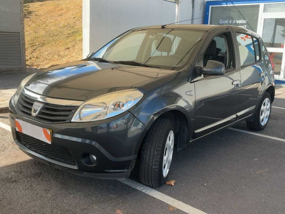 Dacia Sandero 1.2 Laureate - 2010 - 68.521KM