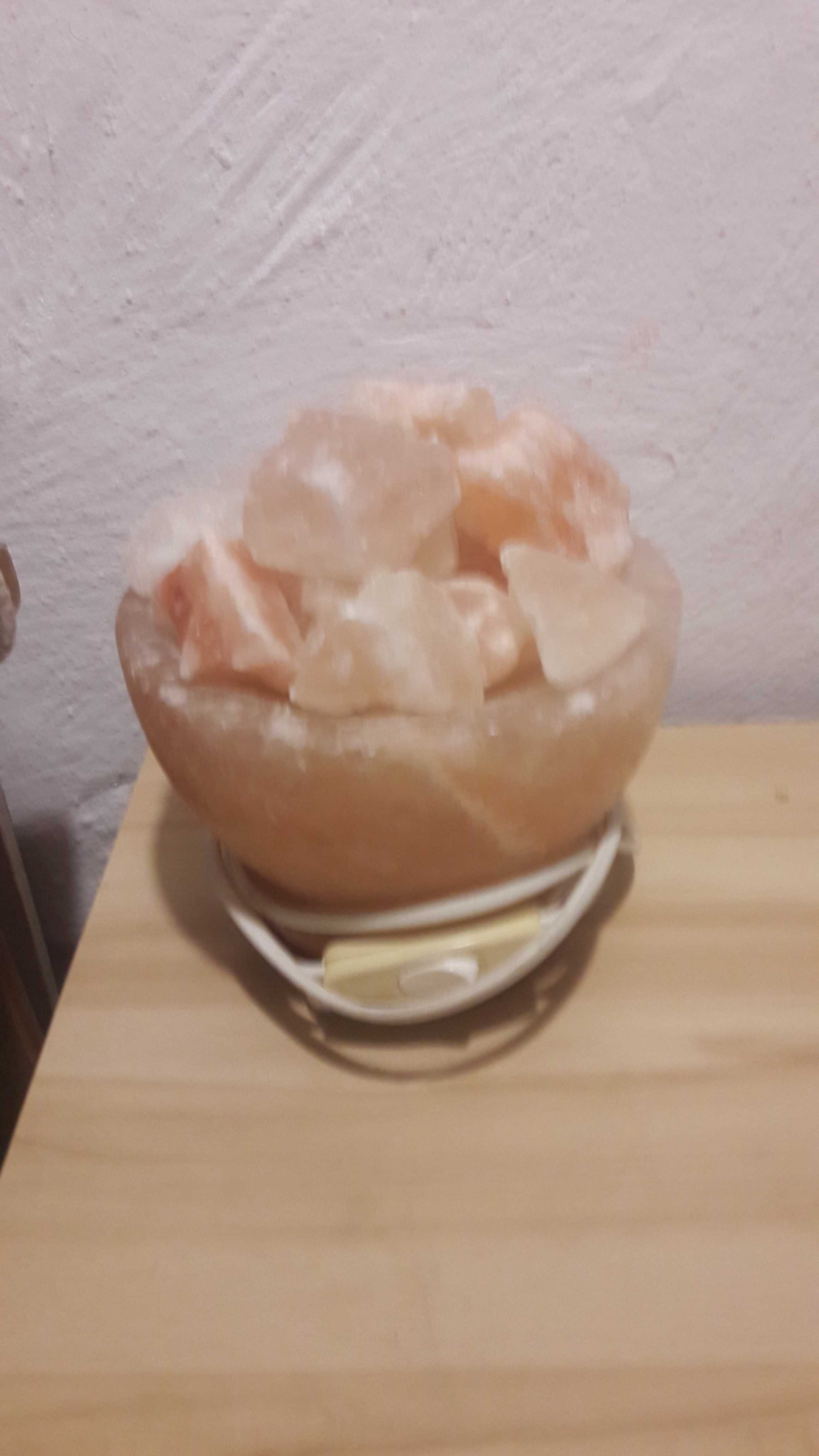 Lampka solna, jonizująca powietrze