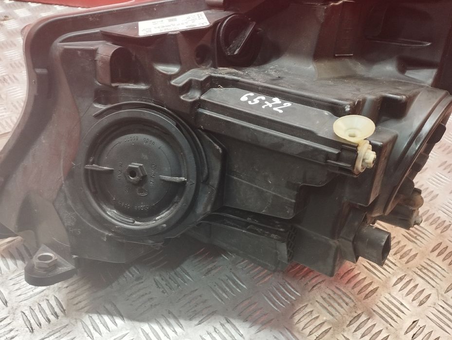 Фара передня права Mercedes Vito W447 Передняя правая Віто В4