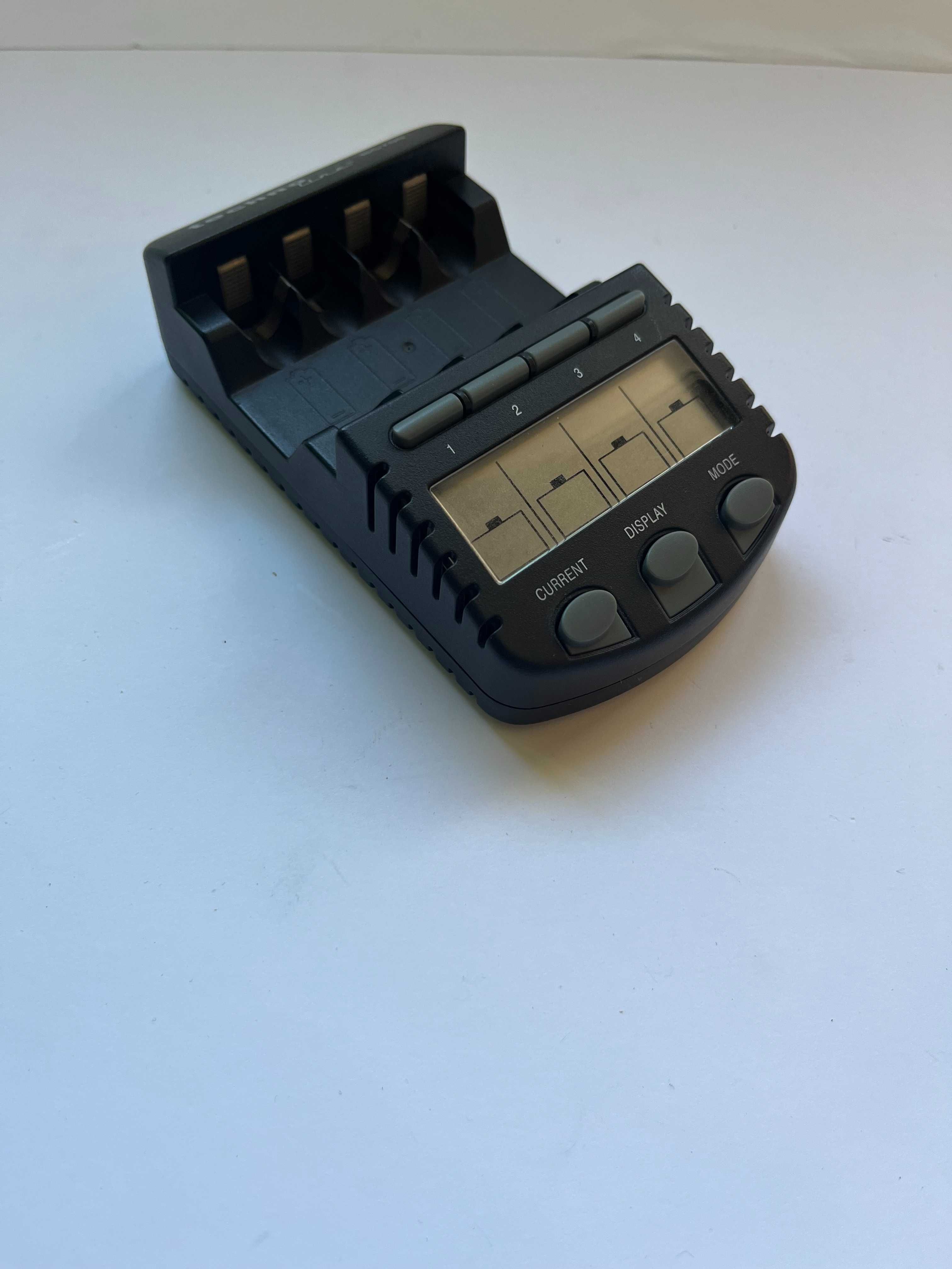 Mikroprocesorowa Ładowarka TECHNOLINE BC-700 model 3 V!