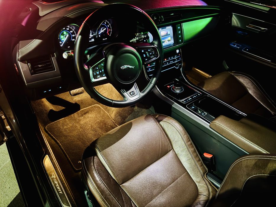 Jaguar XF 3.0 AWD R-Sport