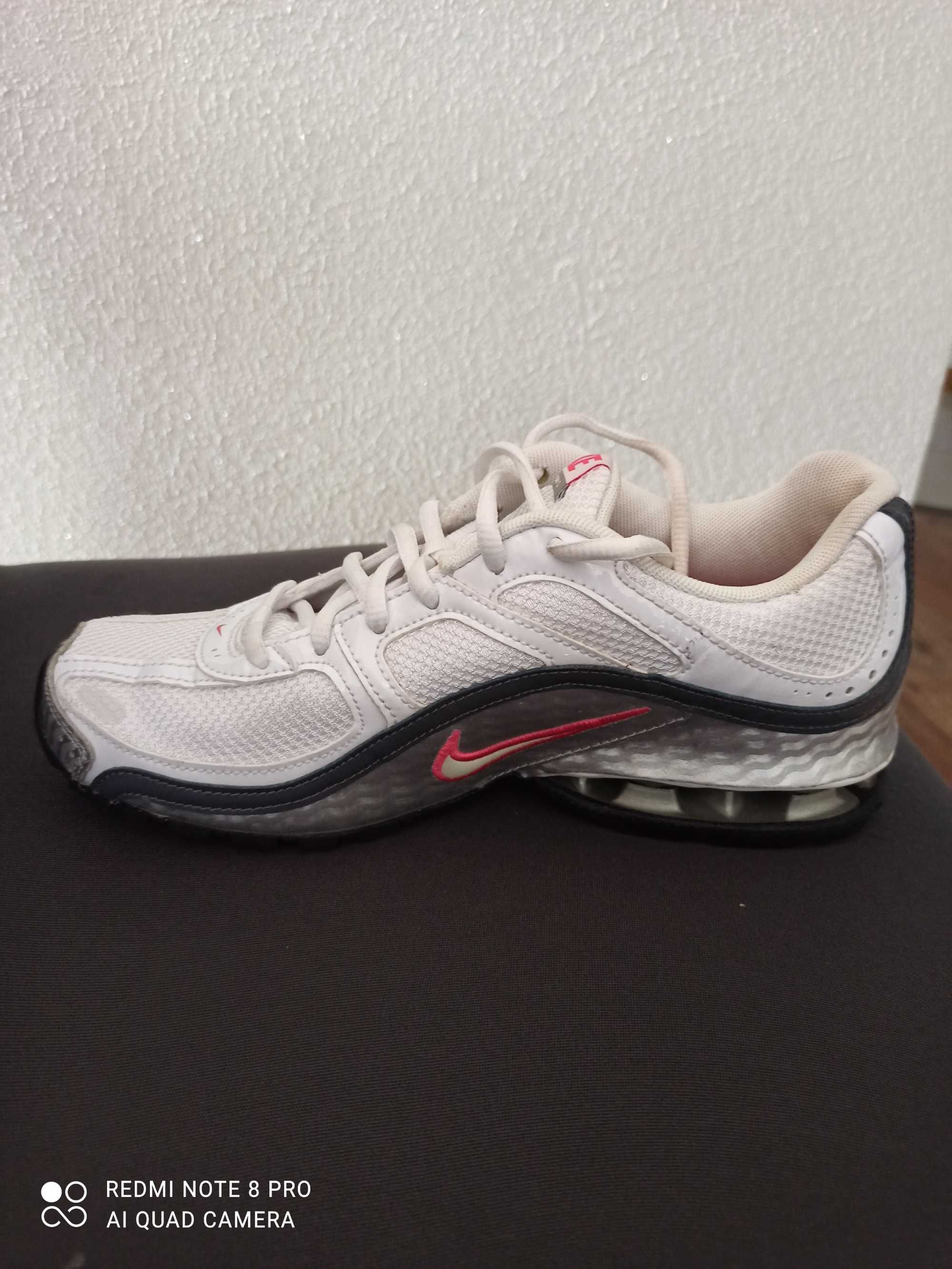 Sprzedam buty Nike roz 39  25 cm