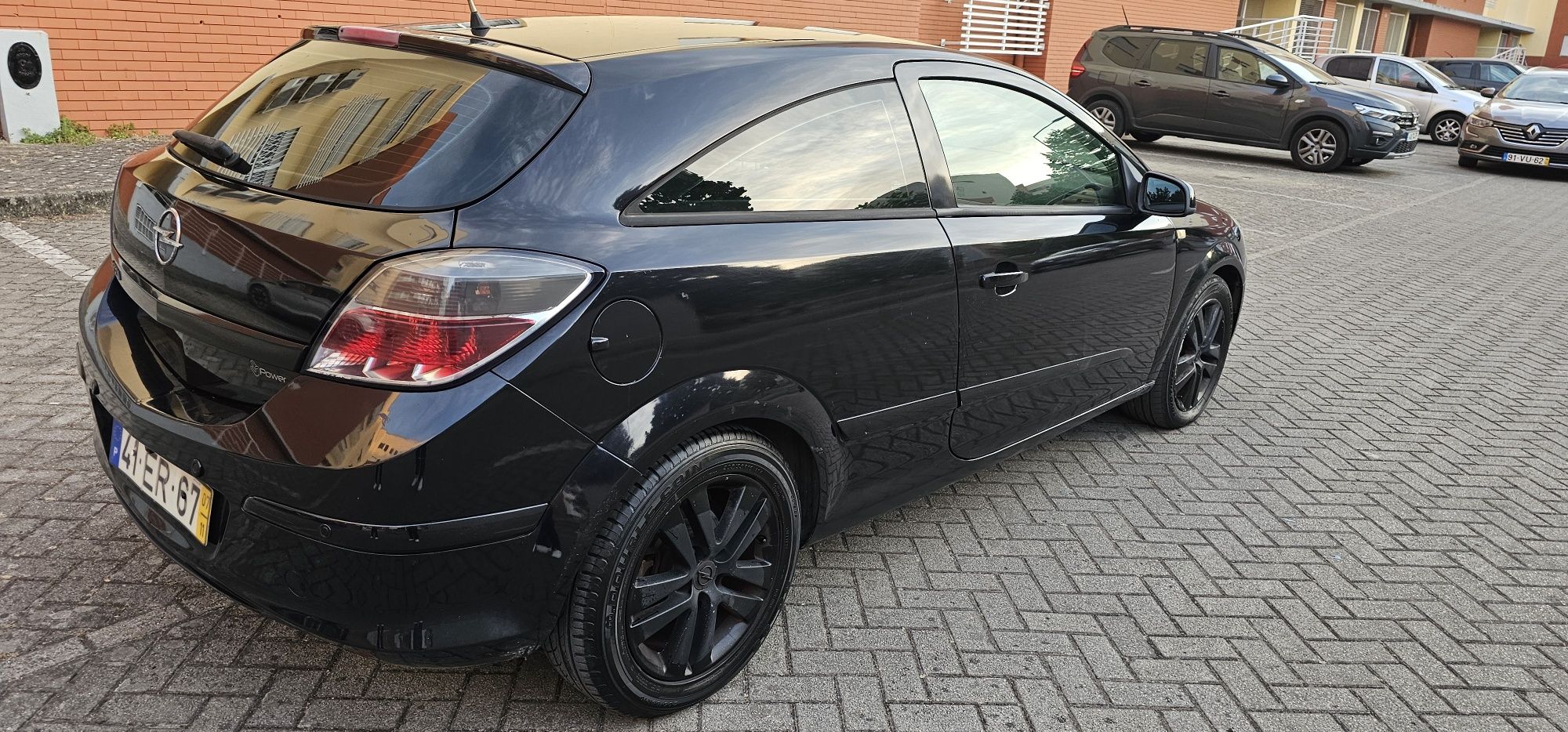 Opel astra GTC 1.7 cdti impecável 07