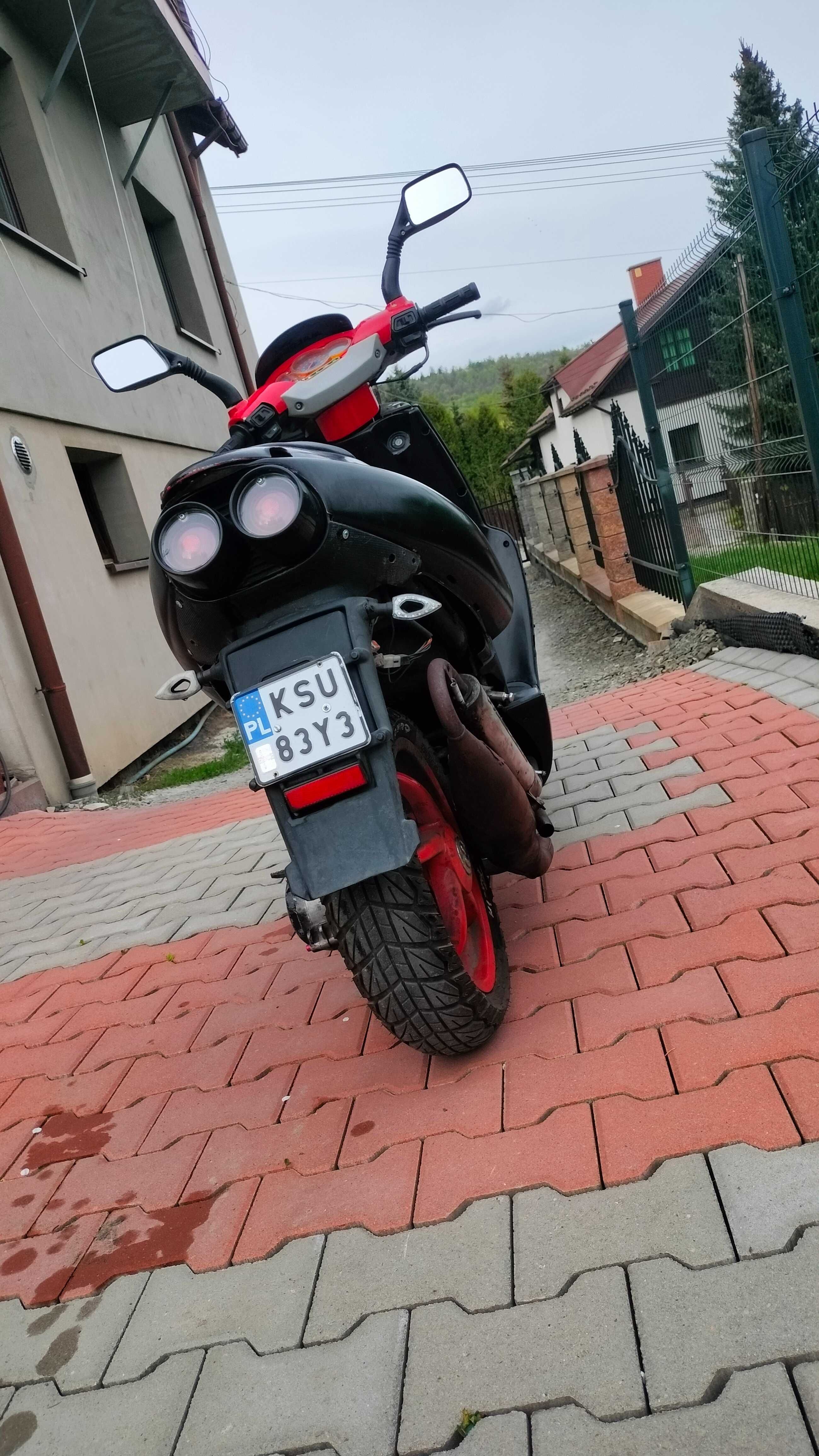 Aprilia sr 50/70  Racing   Zarejestrowany na motorower