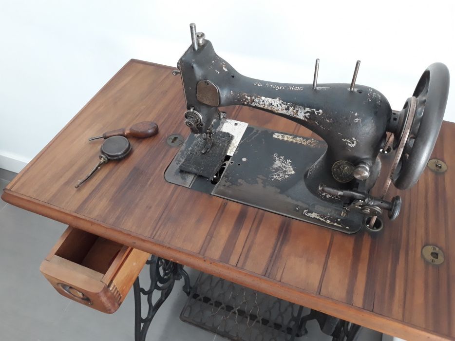 Máquina de costura "Vintage" SINGER