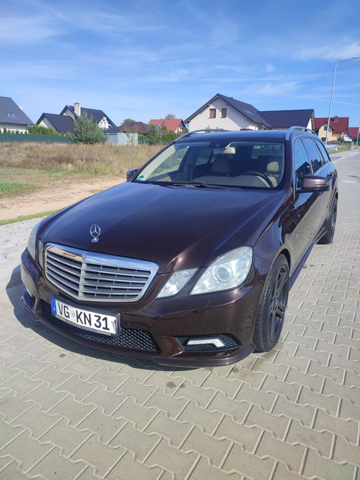 Mercedes E350 V6