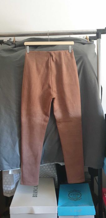 Leggings pele de pêssego com bolso