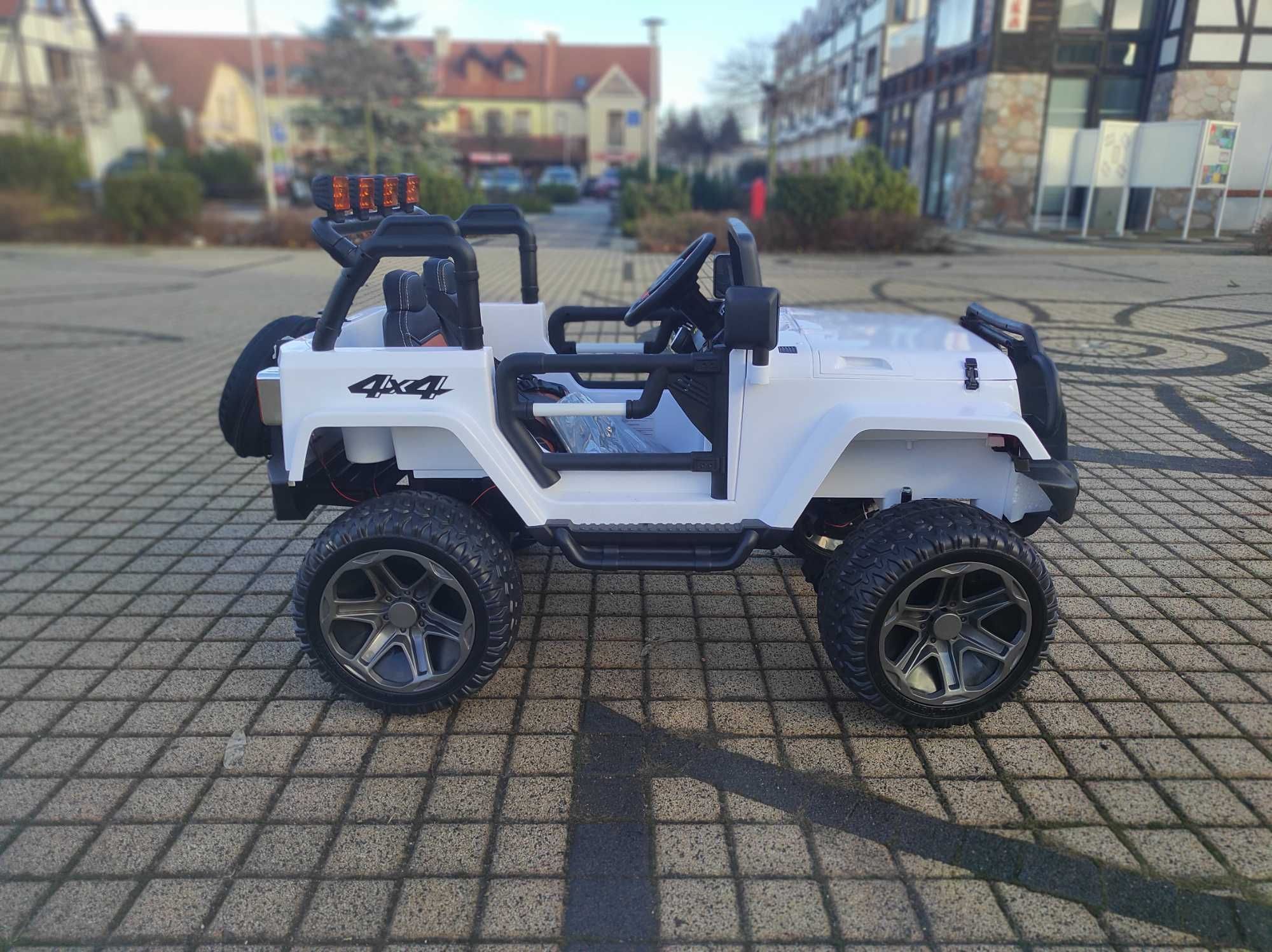 Auto Na Akumulator - Jeep Monster - 4x4 DUŻY MODEL - Miękkie koła