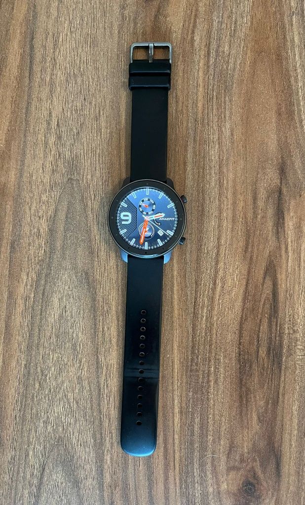 Relógio Amazfit GTR 47mm + 2 braceletes novas