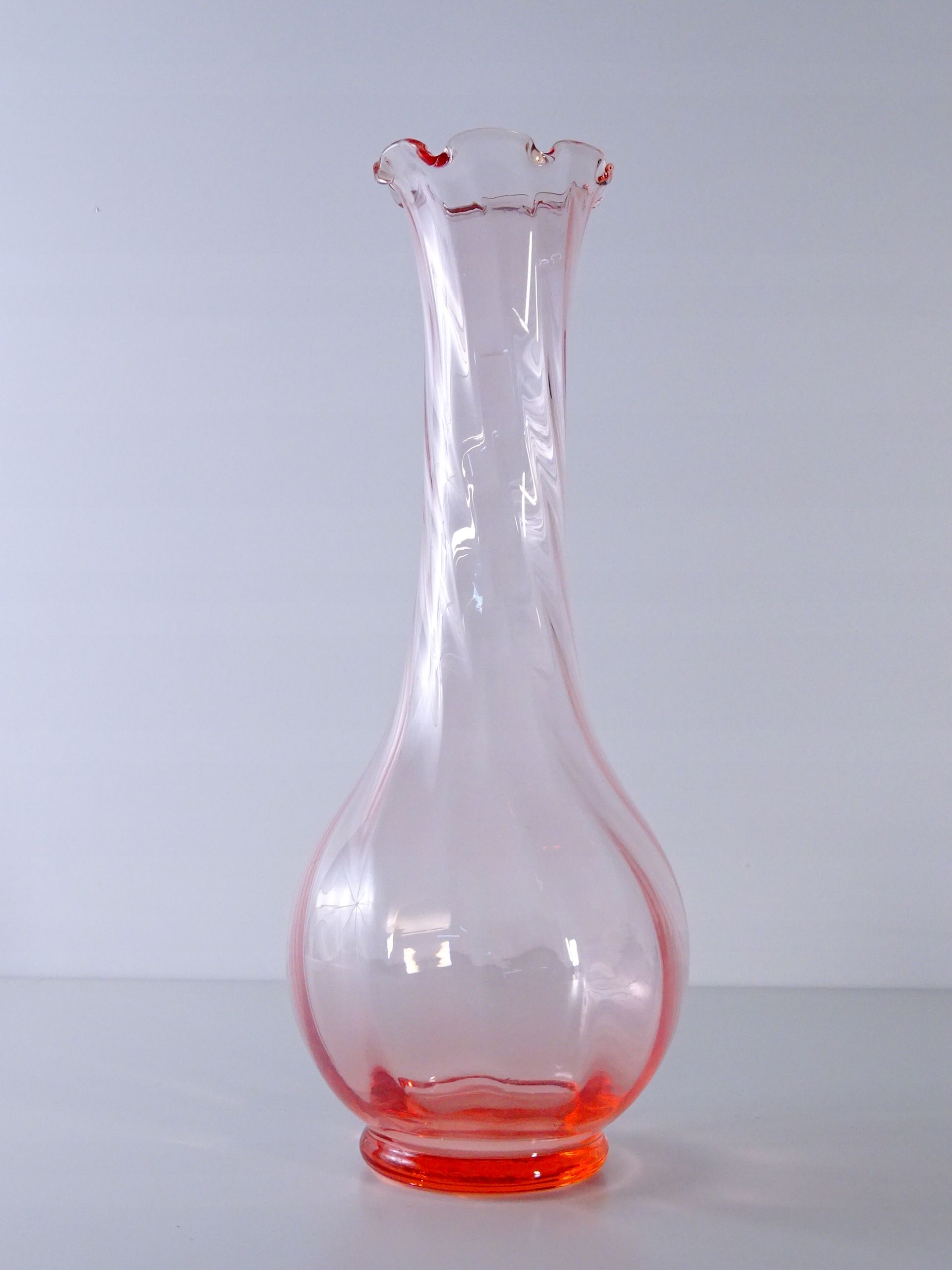 ręcznie wykonany szklany łososiowy wazon