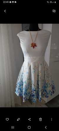 Prześliczna sukienka bawełna rozkloszowana s 36 biała niebieski