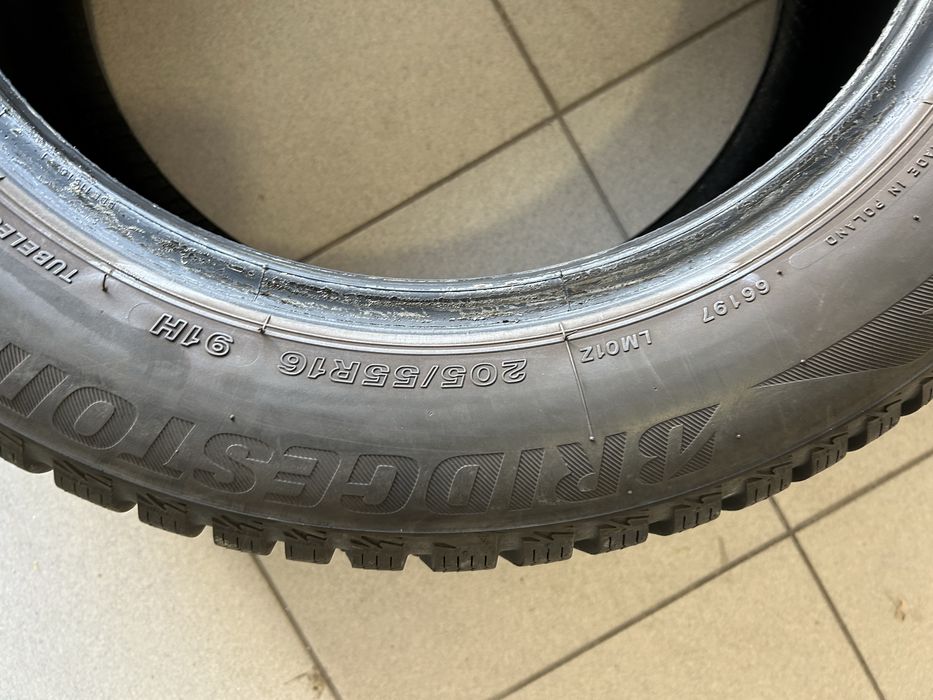 Opony Zimowe Bridgestone Blizzak 205 55 R16