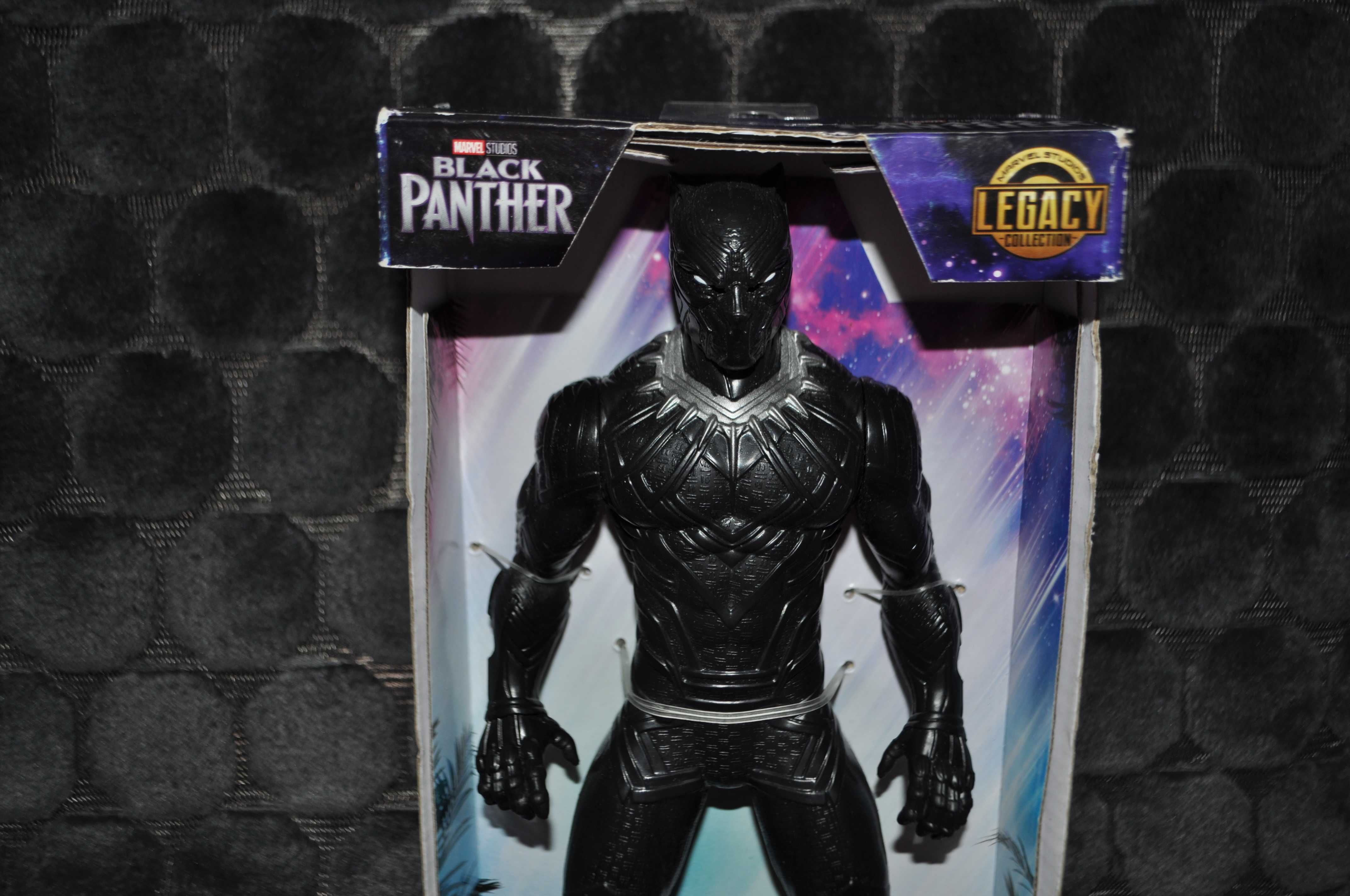 Black Panther  - ruchoma figurka ok. 24cm