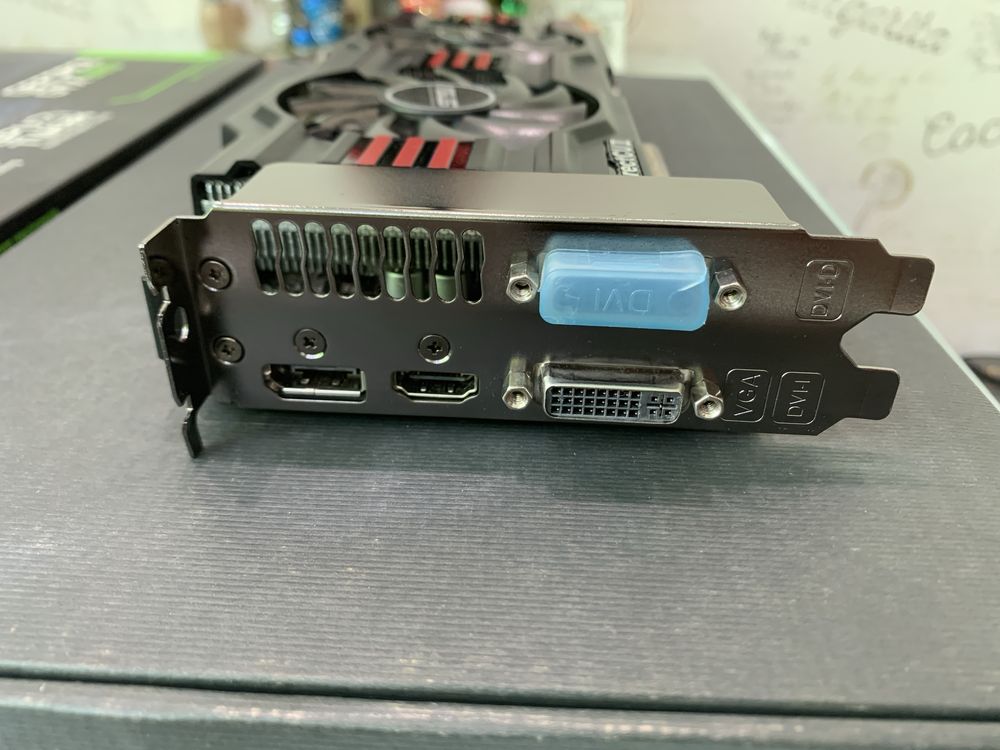 Відеокарта ASUS GeForce GTX 660 2GB GDDR5 192-bit DirectCU II OC