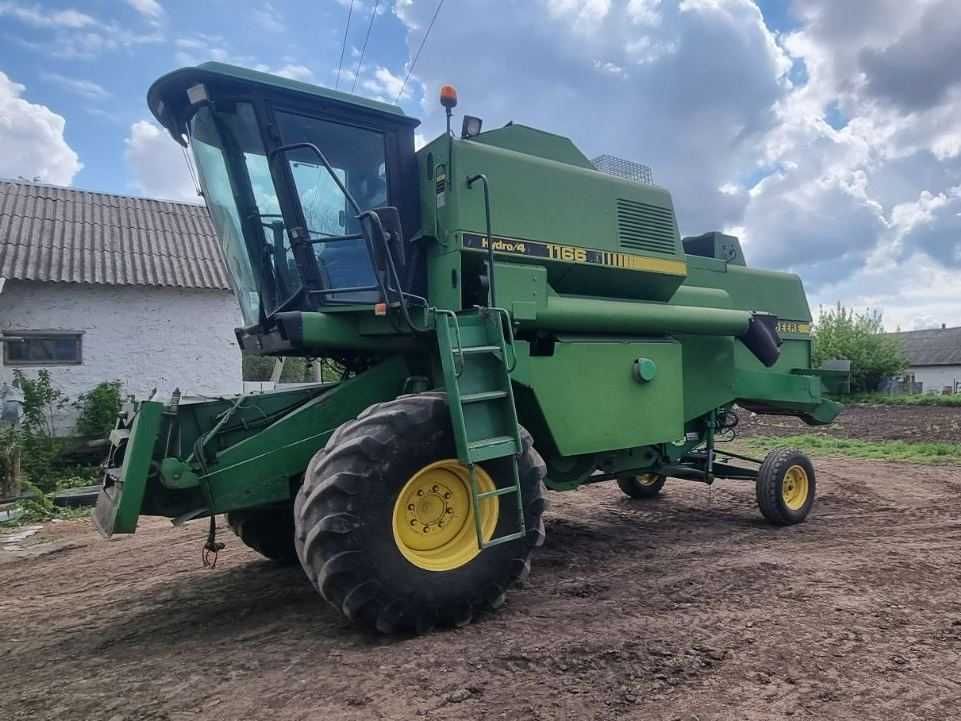 Комбайн John Deere 1166 HillMaster (1990)