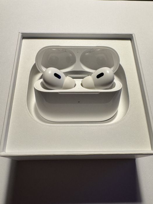 AirPods Pro 2 z etui