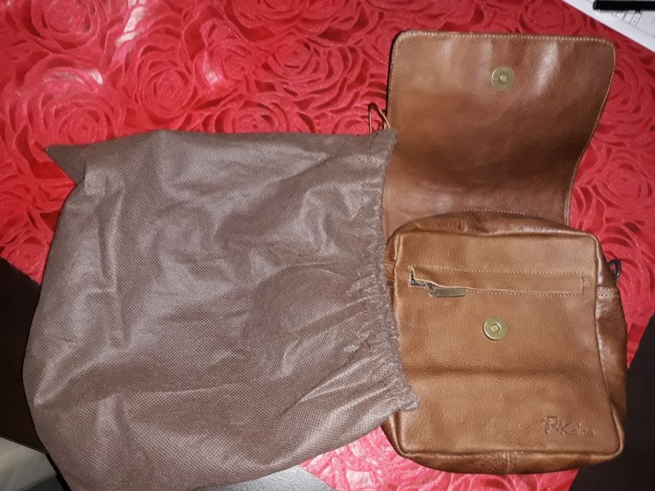 Vendo mala tiracolo de marca!!