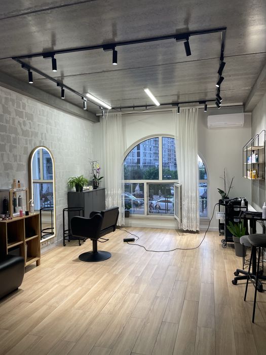 Оренда робочого місця для бровіста 15 днів, Нова Англія