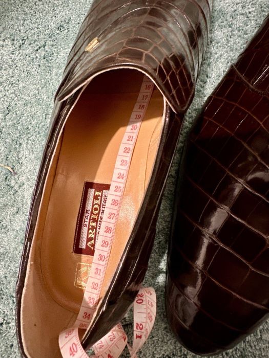 Розкішні лофери Artioli