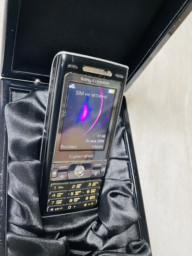 телефон Sony-Ericsson K800i