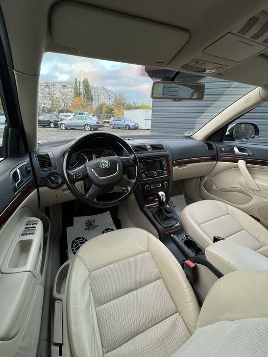 Skoda Octavia 2011р 1.4 саха