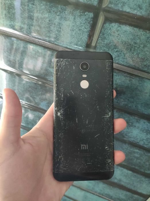 xiaomi redmi  5 + plus 4\64