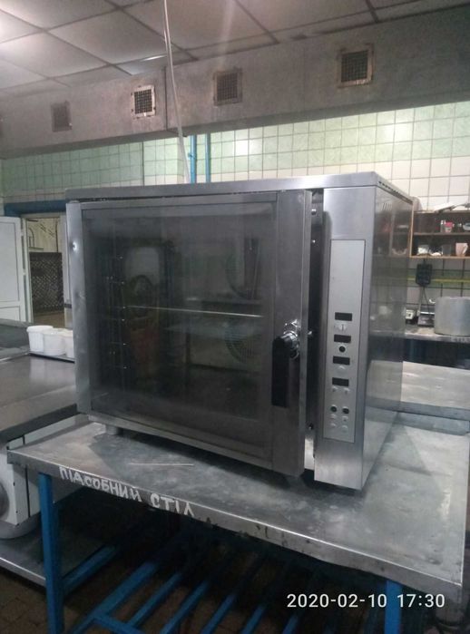 Продаємо обладнання: морозильні ларі, плити, пароконвектомат та інше