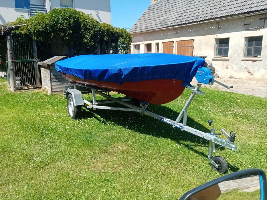 Łódź wędkarsko turystyczna z przyczepą i silnikami