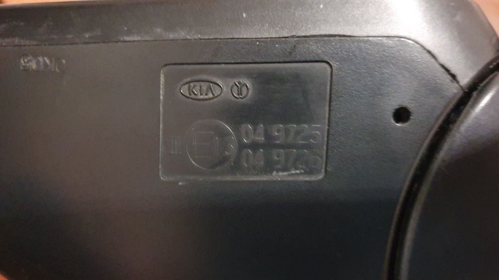 Зеркало ліве Kia Stonic