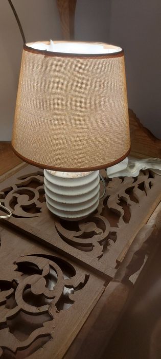 vendo lustre com pouca luz ao gosto