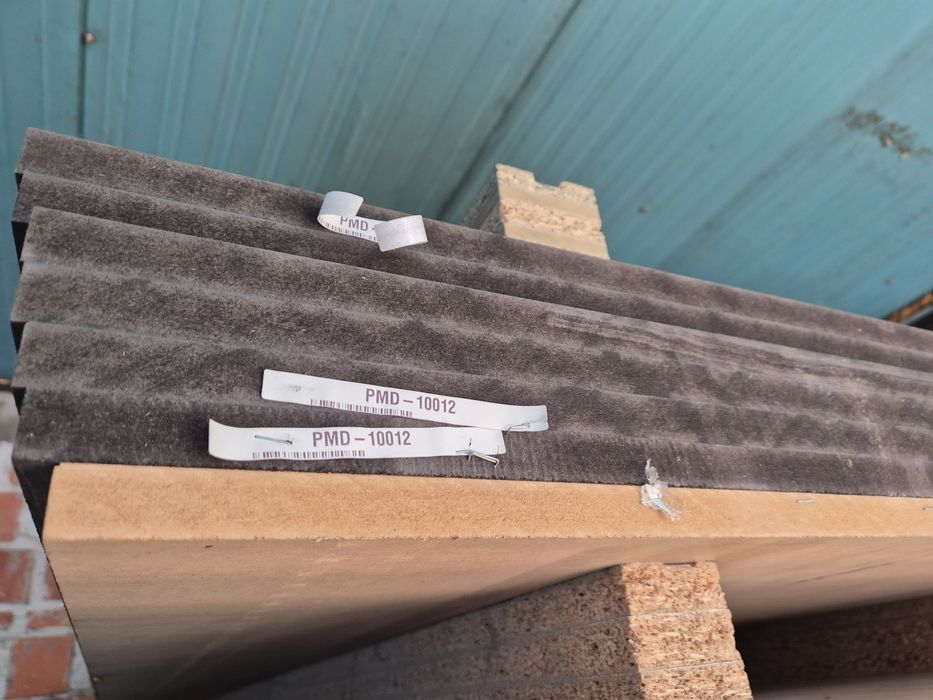 Płyta czarna MDF 18 mm w masie barwiona