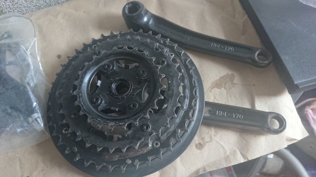 Компоненты трансмиссии велосипеда (переключатели, шатуны) Shimano