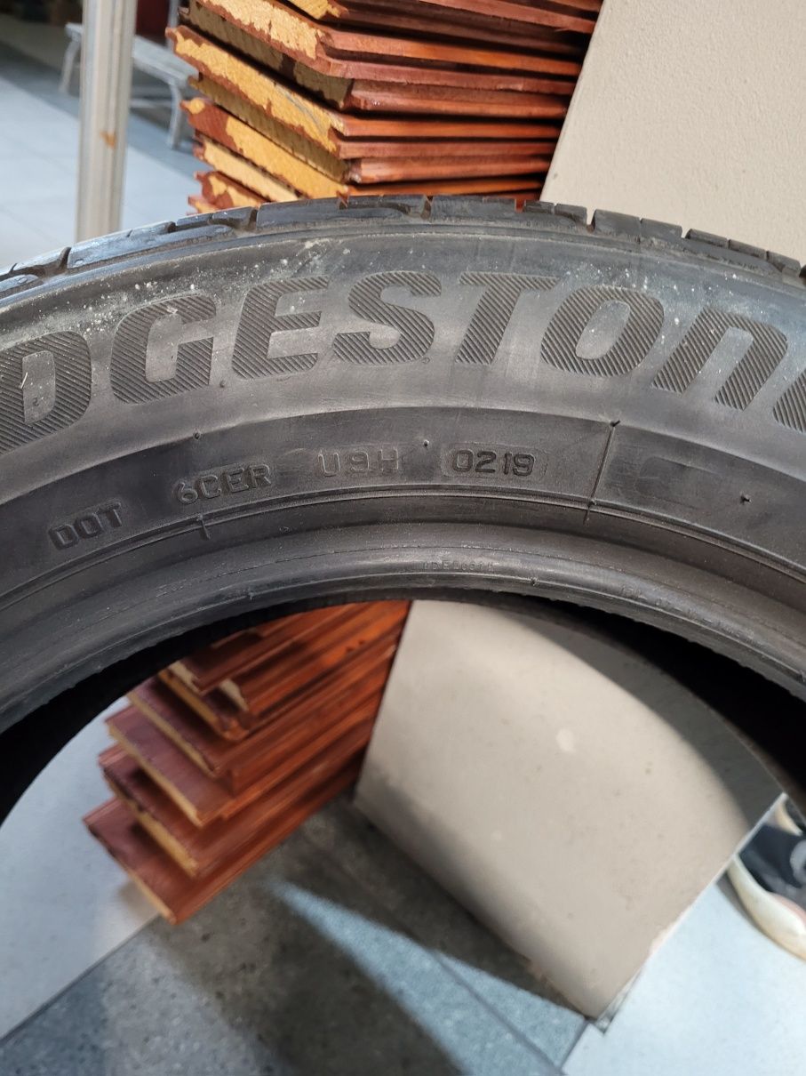 Opony letnie Bridgestone  215/60/17