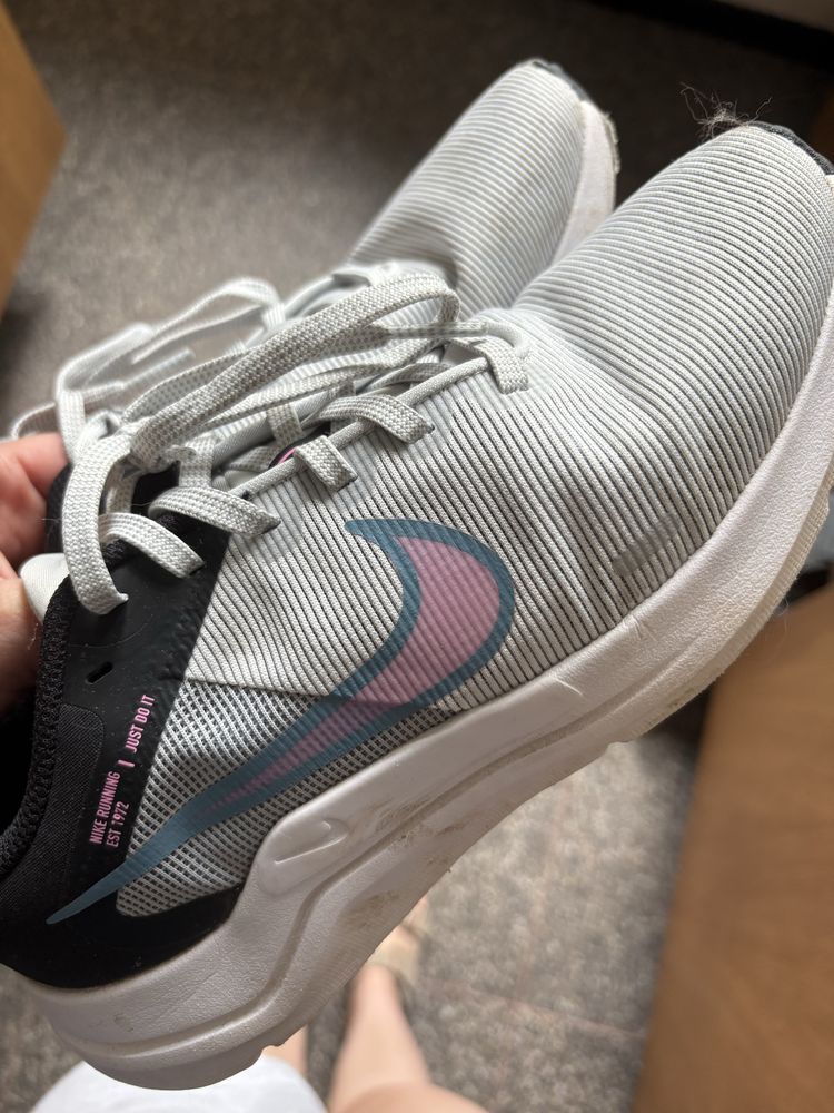 Buty nike 37,5 oddam za darmo