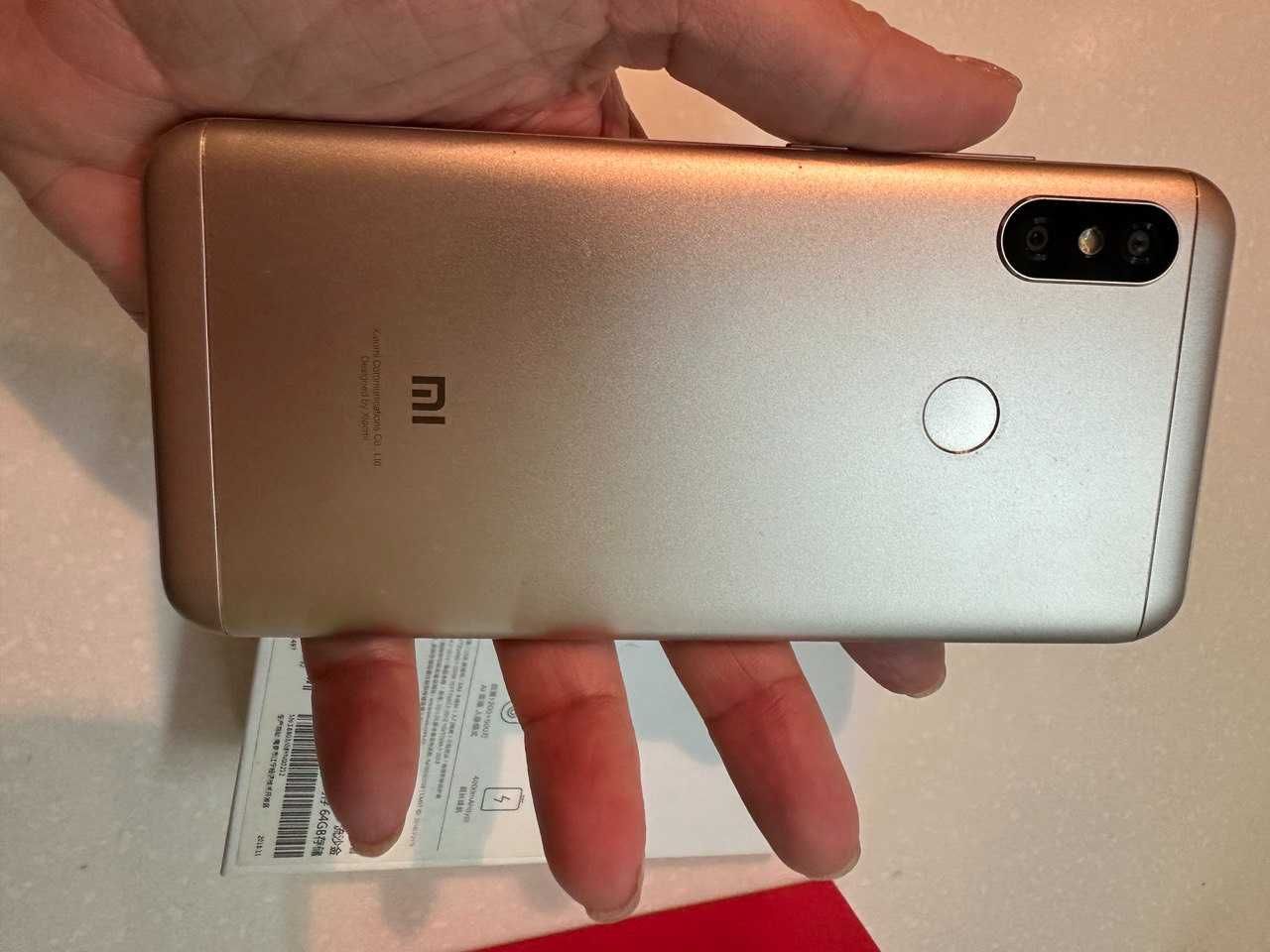 Xiaomi Redmi 6 pro, 64Gb, поддерживает 2а формата связи - GSM и CDMA