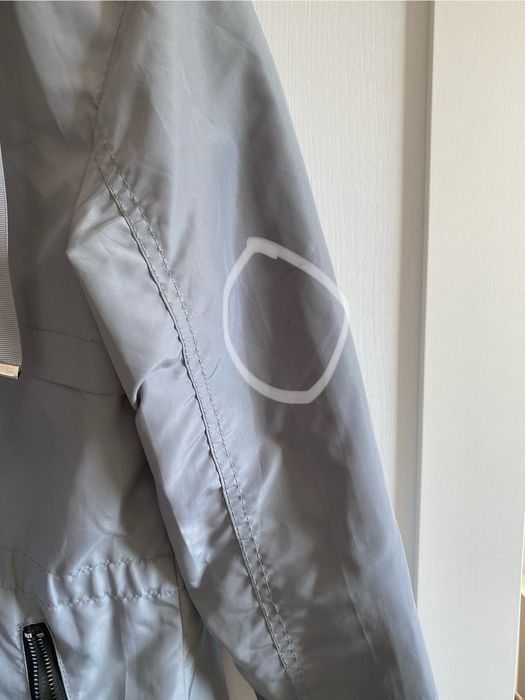 Szara kurtka damska wiatrówka/ przeciwdeszczowa ze ściągaczami