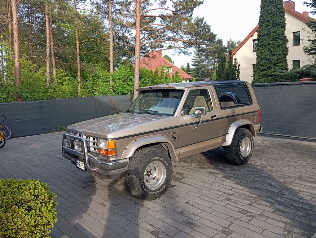 Ford Bronco XLT 2,9 V6 1989 r