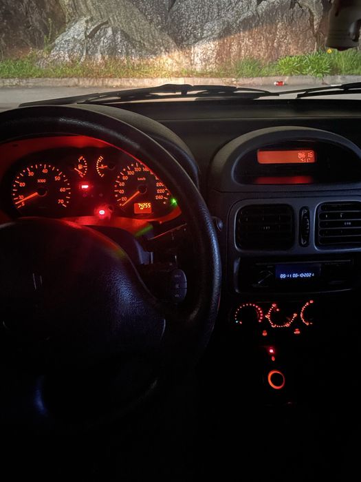 RESERVADO Renault clio 1.2 gasolina 74 mil klm