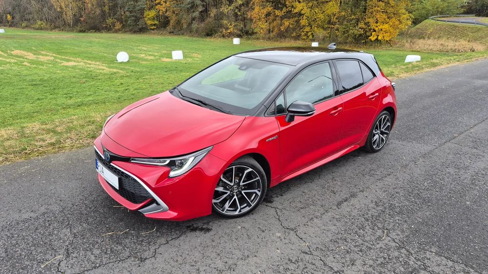 Toyota Corolla 1.8 HYBRID, wersja SELECTION, Salon Polska