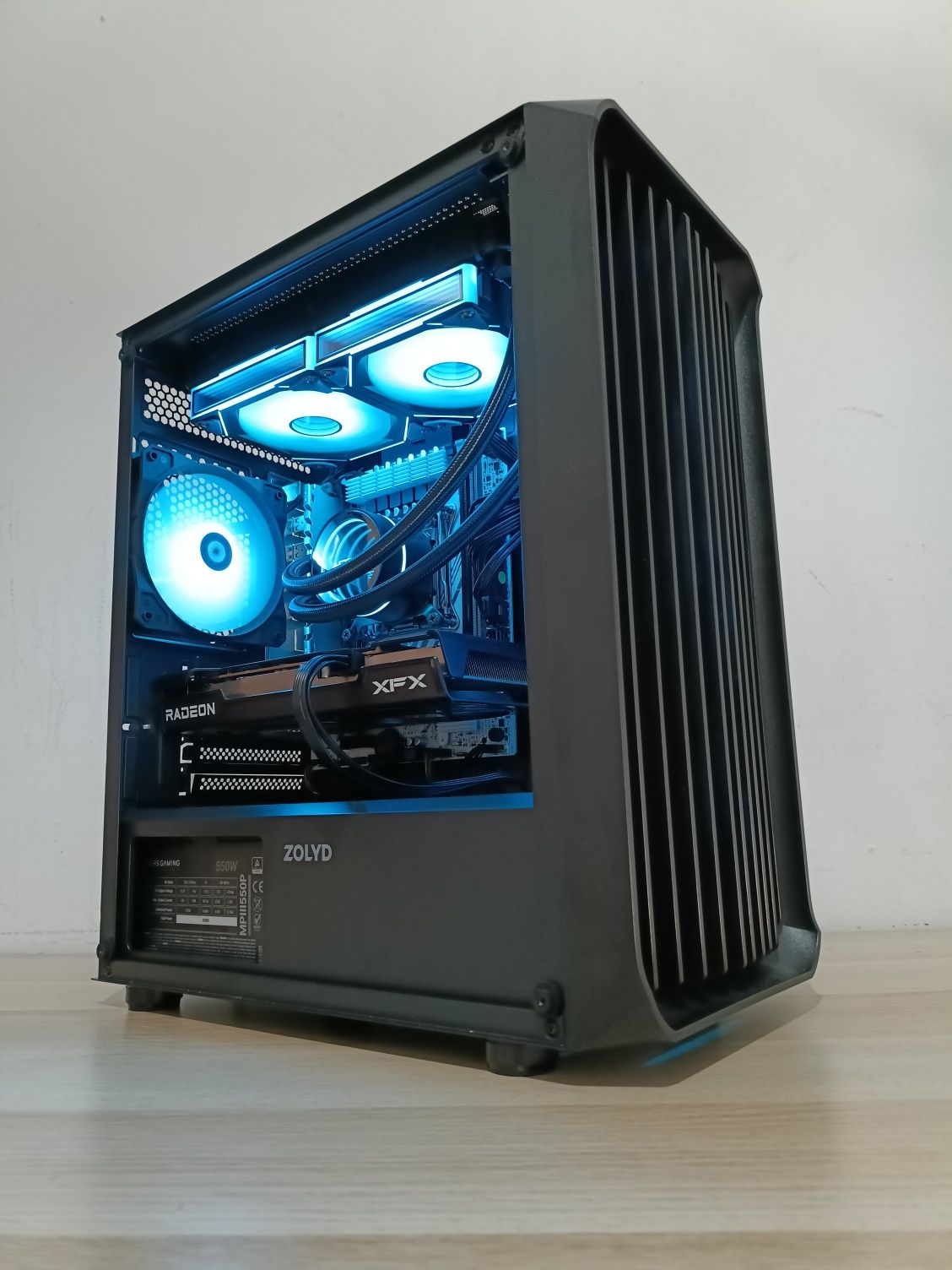 PC Gaming Completo RGB – RX 6600 / 16GB RAM / SSD – Desempenho Top!