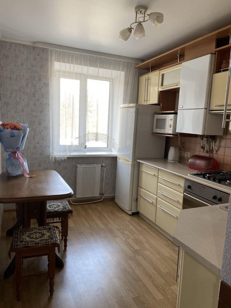 Продаж 3 кім в центрі міста