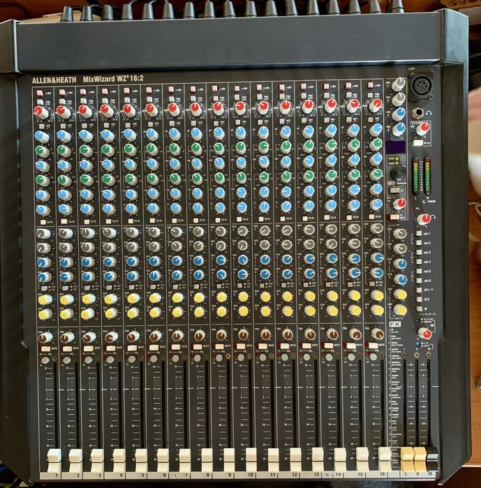 Мікшерний пульт Allen & Heath WZ4 16:2
